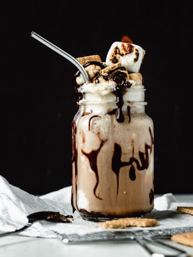cropped-Smores-Frappacino_-3.jpg