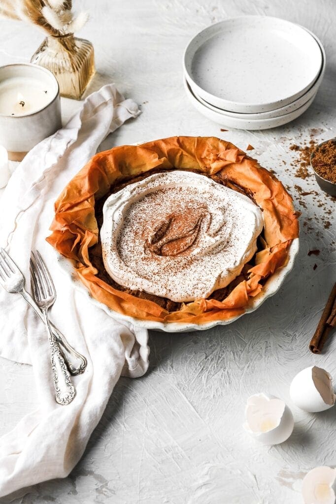 gingerbread pie with whipped cream