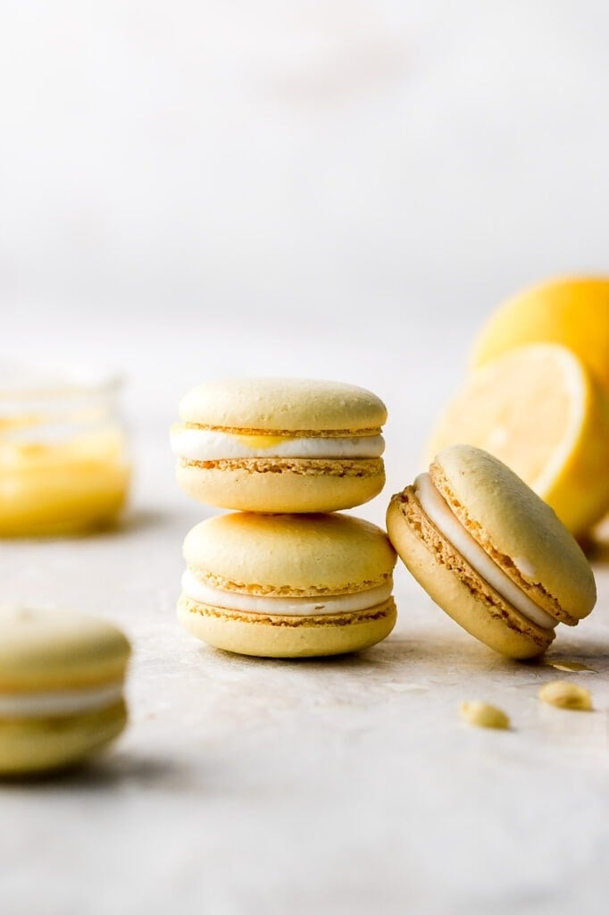 lemon macarons with cream cheese frosting and lemon curd