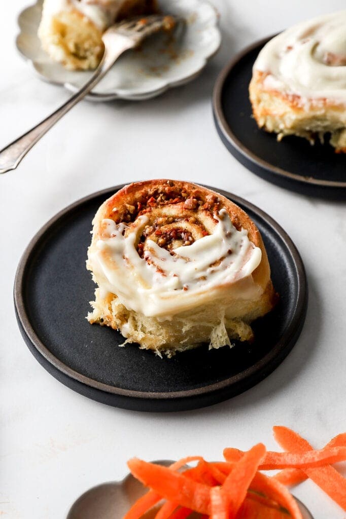 carrot cake cinnamon rolls