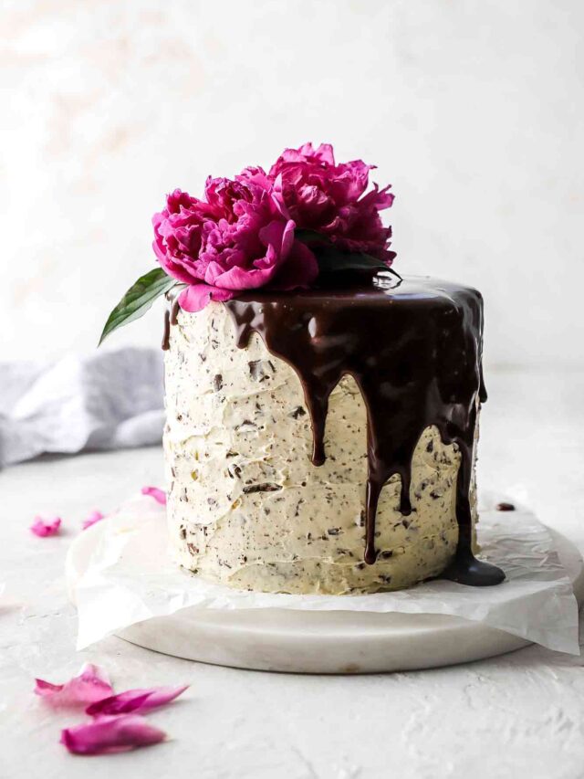 cropped-Chocolate-Chip-Almond-Cake.jpg