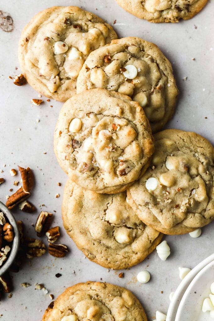 baked chai white chocolate chip cookies