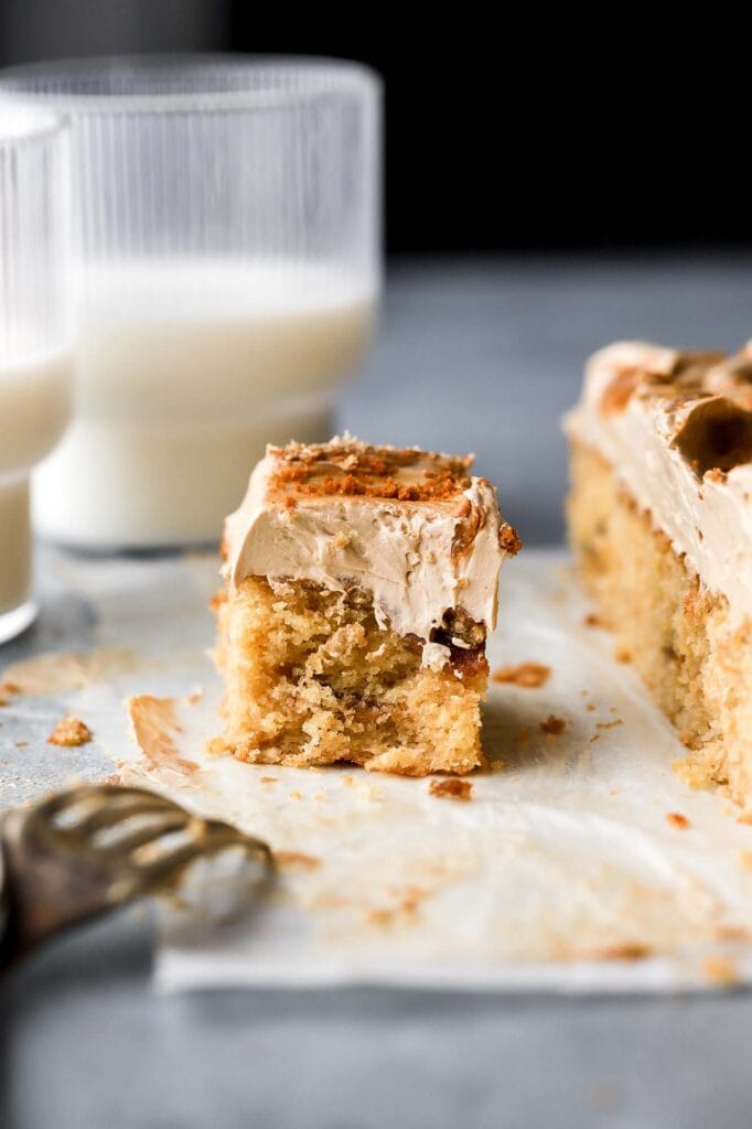 slice of cookie butter cake