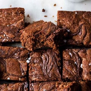 gingerbread nutella cookie bars