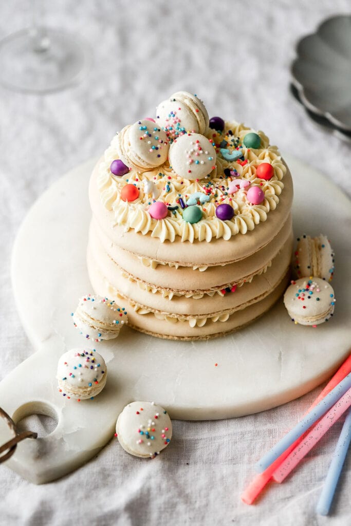 vanilla macaron cake with sprinkles