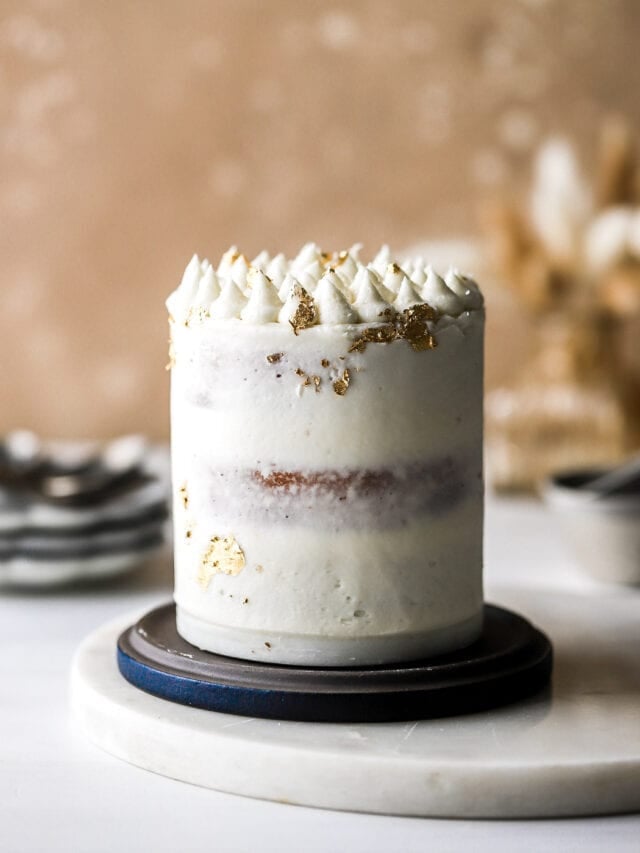 Vanilla 4-Inch Cake