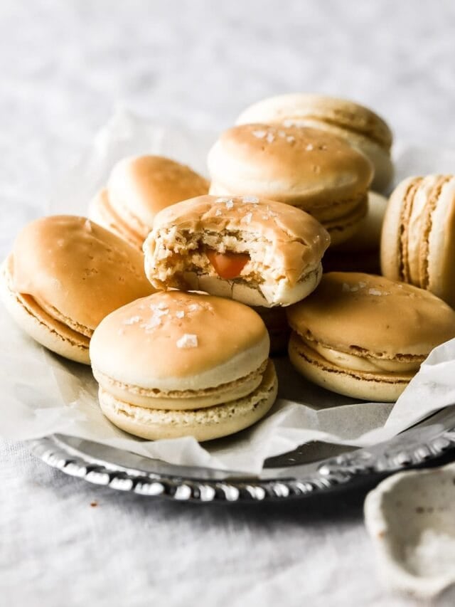 cropped-caramel-macarons-4.jpg