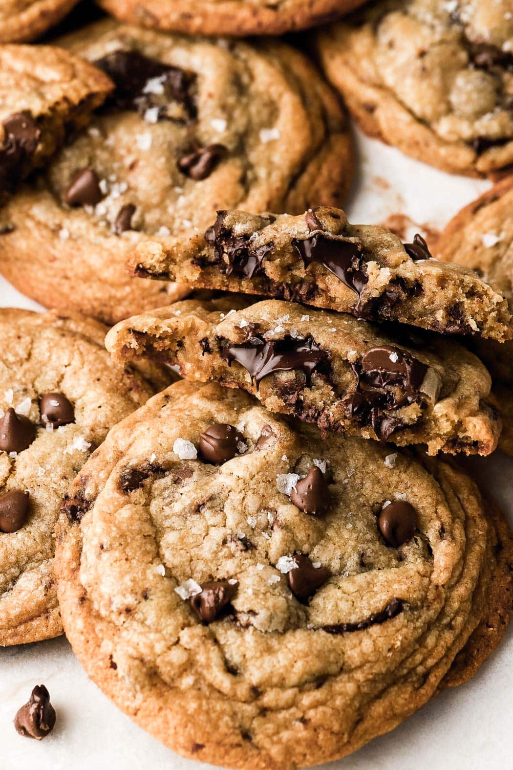 bakery style chocolate chip cookies