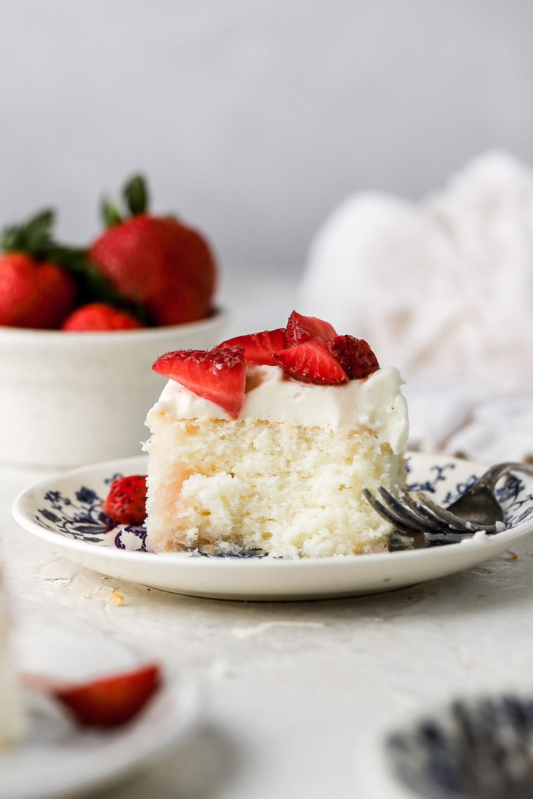 strawberry vanilla cake with fresh strawberries