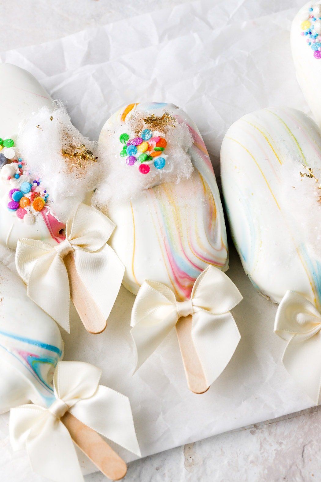 Sweet Delights: A Step-by-Step Guide to Crafting Cakesicles!