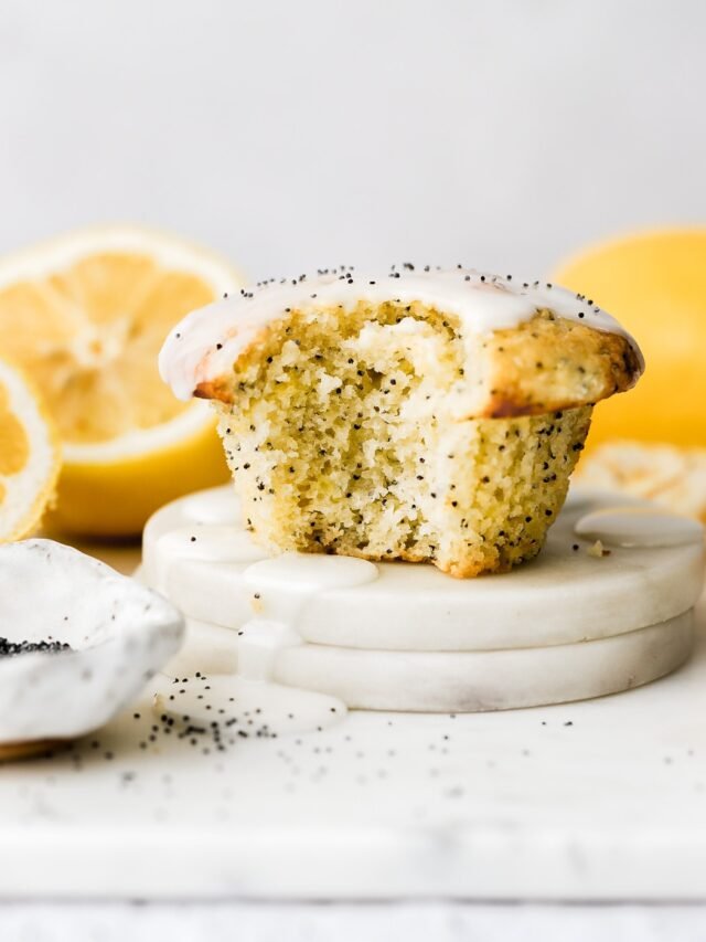 cropped-lemon-poppy-seed-muffins-12.jpg