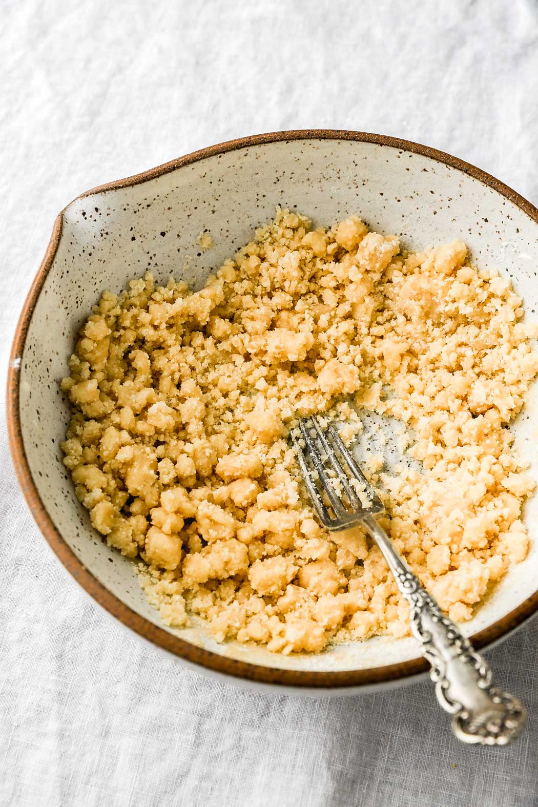 combine ingredients for the streusel