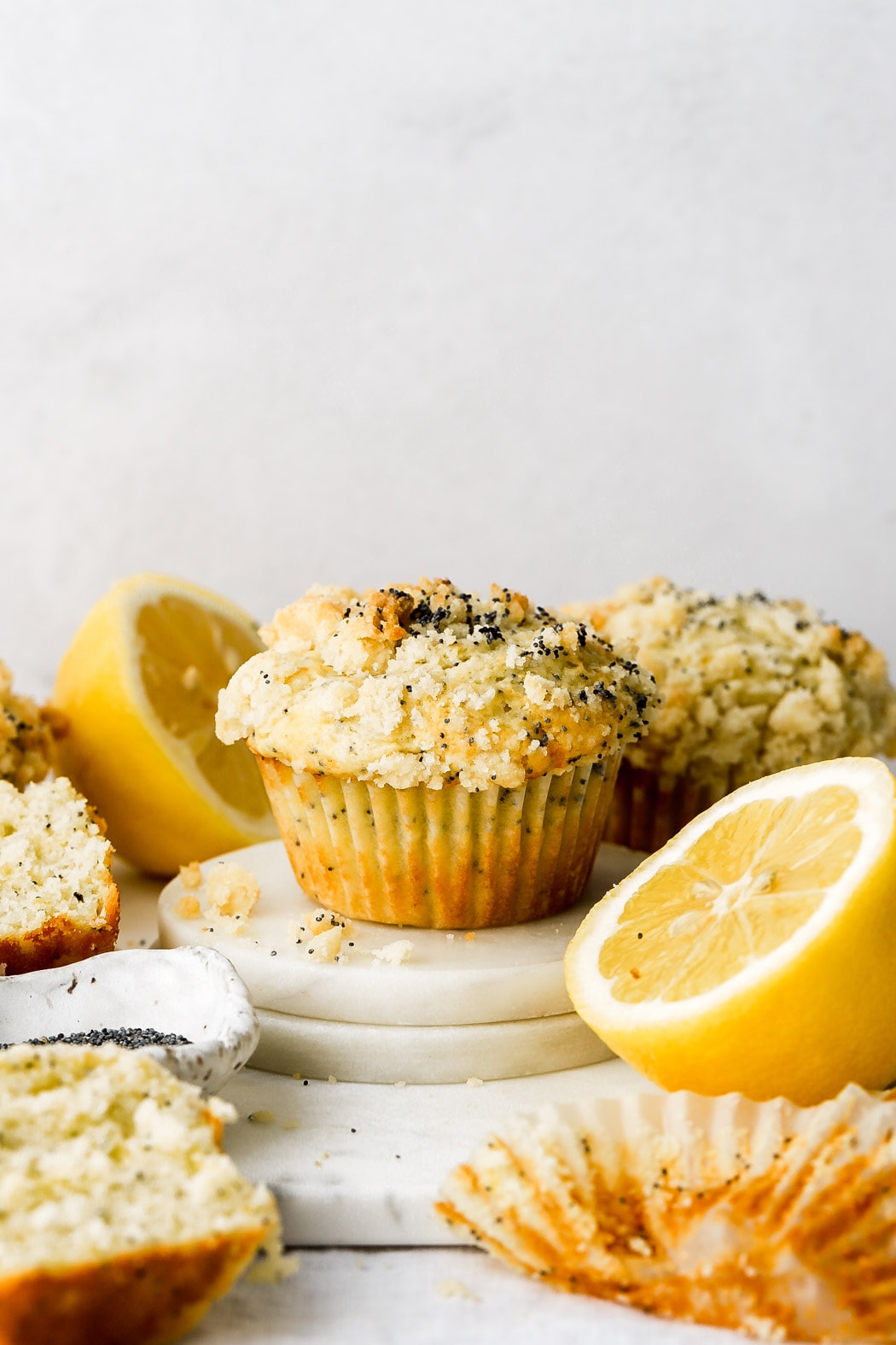 lemon poppy seed muffin with streusel and no glaze