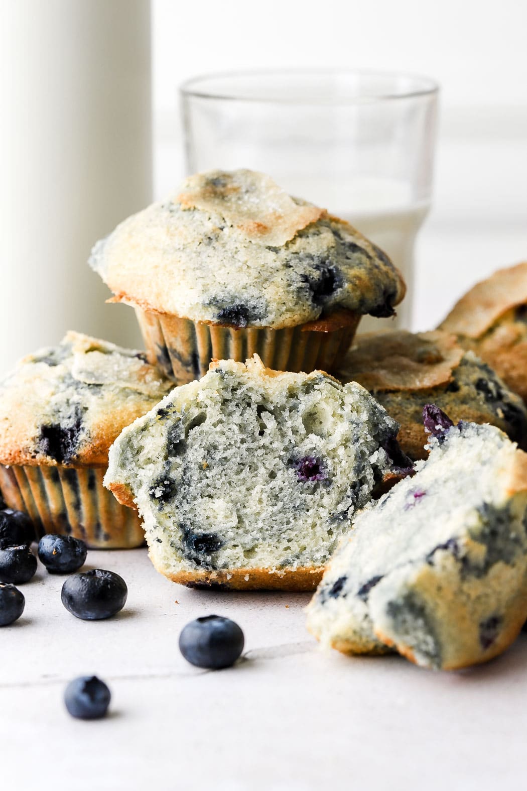 fluffy blueberry muffins