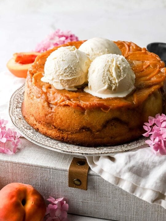 Peaches and Cream Cake Pops