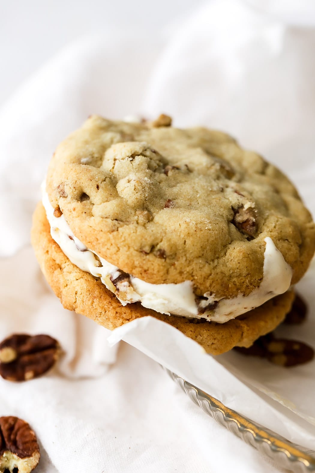 butter pecan ice cream sandwiches