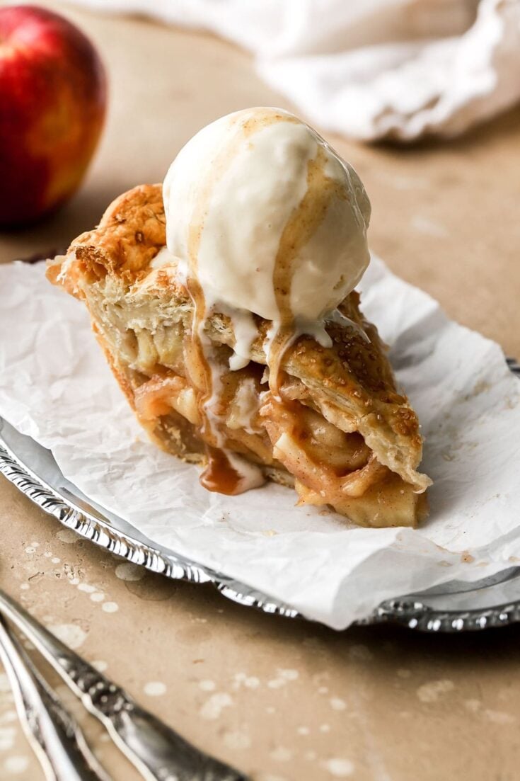 Apple Pie with Puff Pastry - Baran Bakery