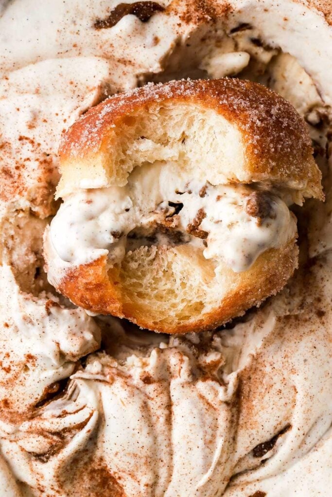 Cinnamon Roll Ice Cream Baran Bakery