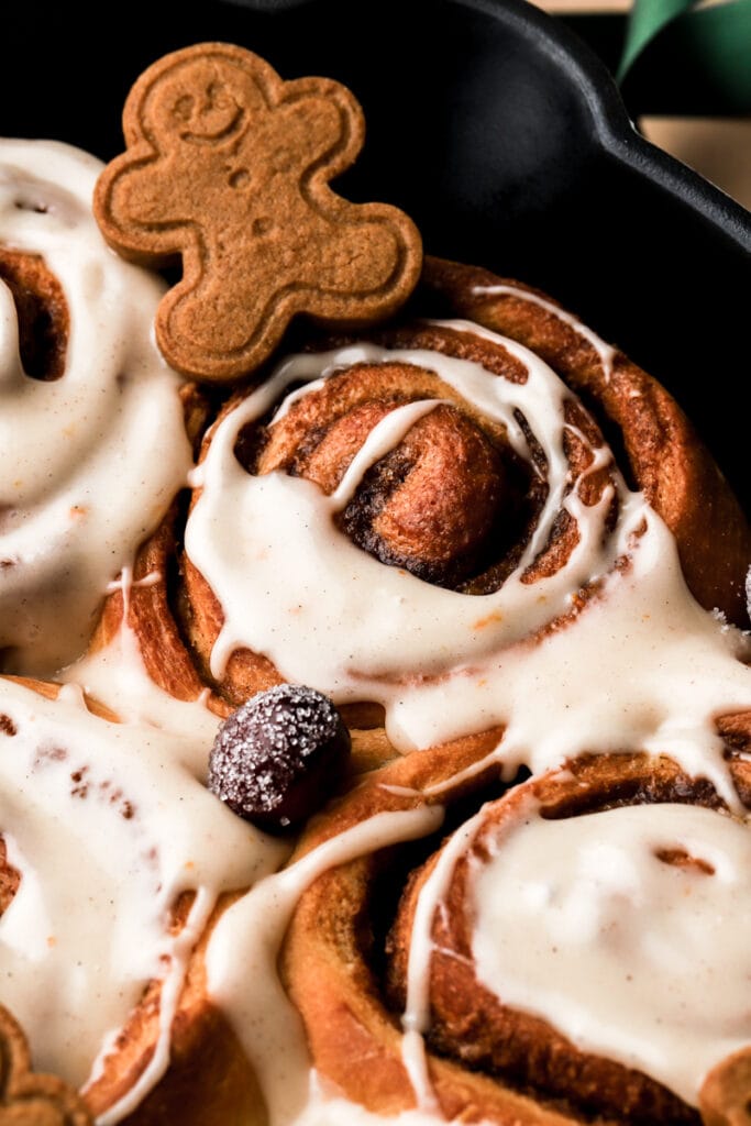 gingerbread cinnamon rolls with gingerbread cookie