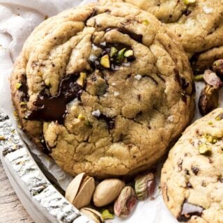 chocolate chip pistachio cookies