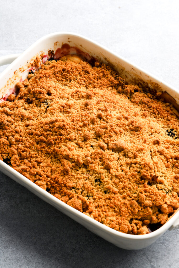 baked apple blackberry crumble fresh out the oven