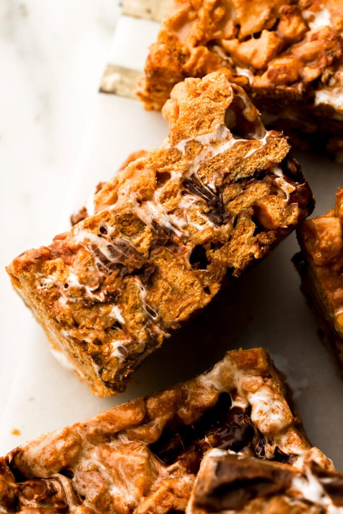close up of s'mores bars