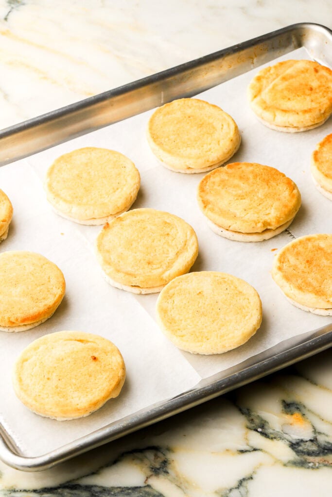 cookies upside down to flatten frosting